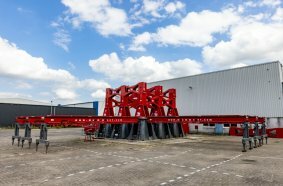 Mammoet's Mega Jack system completed the world's heaviest jack-up operation, lifting 42,780t.