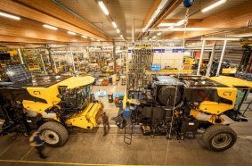 Side view of the new automated guided vehicles at Zedelgem