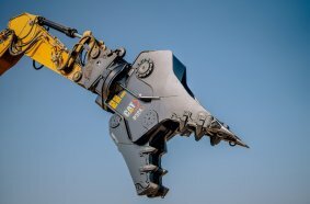 New Cat® Hydraulic Connecting CW Couplers For Excavators Deliver Fast And Safe Attachment Changes With Less Spillage