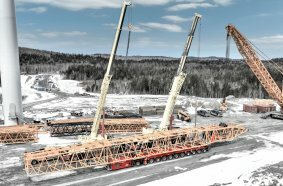 SCHEUERLE SPMTs offer theoretically unlimited transport capacity through the electronic or mechanical coupling systems – perfect for large-scale projects in the energy, construction and mining industries.