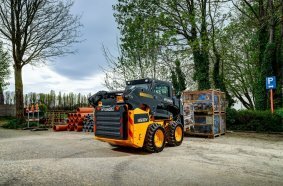 Tracked compact and skid steer loaders for Europe