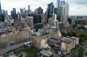 Two Raimondi hydraulic luffing jib cranes assigned to prestigious restoration project in Melbourne