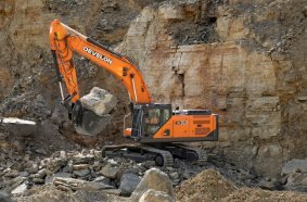 Develon Expands Revolutionary Series 9 Excavator Range