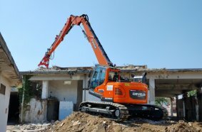 Develon DX140RDM-7