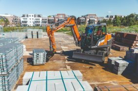 Hitachi ZX135W-7
