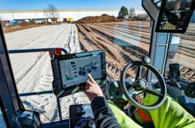 In this next generation of the WR series Wirtgen relies on a revised and improved operating concept that enables particularly efficient and cost-effective operations.