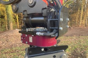This combination is now available in two versions, depending on the task: Either more working range and oil quantity is needed or flat construction and higher break-away-force.