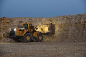 Komatsu WA800-8