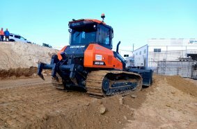 New Develon DD130 Dozer at CS Retail Construções