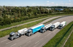 Mercedes-Benz GenH2 Truck: Start of Initial Customer Trials