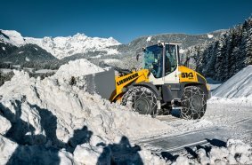 Winter wonders: Liebherr wheel loaders as versatile helpers in snow and ice