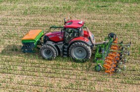In future, the hoes will also be presented in the AMAZONE colours of green and orange. In the course of this process, the Schmotzer brand will also be transferred to the AMAZONE brand.