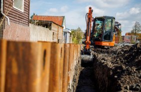 Hitachi ZX55U-6EB 