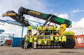 Hyster RST ReachStacker team photo