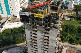Smart Climbing Solutions Enable Efficient High-Rise Construction