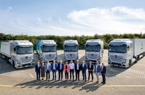 Mercedes-Benz GenH2 Truck