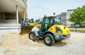 The Kramer 5095 wheel loader has received a facelift and now offers even more versatility for civil engineering, road construction, and landscaping.