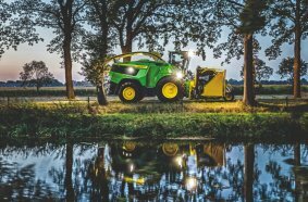 John Deere Showcases Latest Product and Technology Solutions for Small Grains and Dairy & Livestock Production Systems