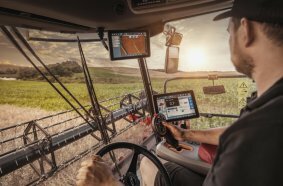 CASE IH Axial-Flow 8260 Inside Cab