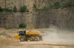 Cat® 735 Articulated Truck
