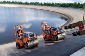 The Hamm rollers were not only considerably quieter, but also worked with zero local emissions. 