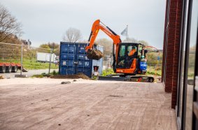 Hitachi ZX55U-6EB 
