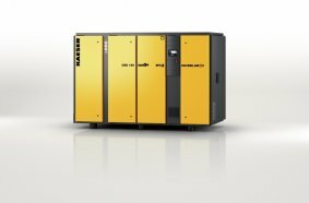 The CSG series (on the right with integrated i.HOC rotation dryer) delivers compressed air dependably and efficiently for oil-free applications.
