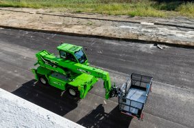 Merlo introduces ROTO16 and ROTO18: innovation, performance and operating comfort in compact rotating telehandlers