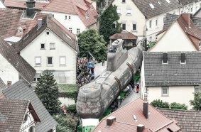 Precision in motion: Thanks to SCHEUERLE InterCombi and the collaboration of the entire transport team.