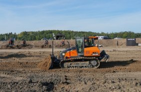 Develon and Leica Geosystems Expand 3D Machine Control Options for DD130-7 Dozer