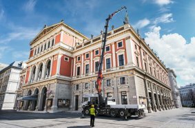 The PK 880 TEC loader crane premieres at bauma. With its advanced design, cutting-edge technology and peak precision, it punches above its weight.