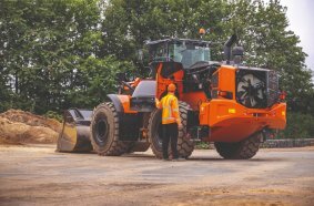 Hitachi ZW310-7