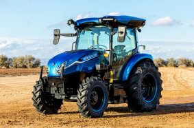 Good Design Award 2023. New Holland wins with CR11 Combine Harvester and with T4 Electric Power Tractor