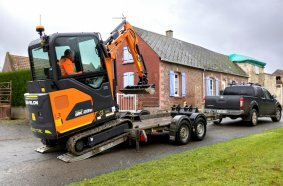 DEVELON Launches New DX23E-7 Electric Mini-Excavator