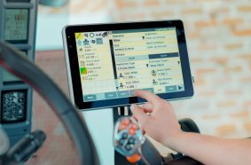 STEYR S-TECH 700 touchscreen