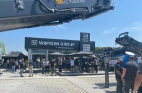 Many visitors showed an interest in the Wirtgen Group’s machinery and technologies.
