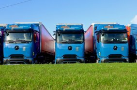 Transports Vallée in France is investing in the future: First Mercedes-Benz eActros 600 and 62 Actros L with ProCabin