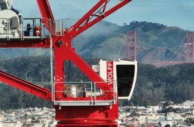 Beautiful and demanding: San Francisco presents highly complex conditions for tower crane operations. For the Helen Diller Hospital project, the WOLFF 1250 B cranes were the only cranes capable of meeting the requirements due to their lifting capacity and exceptional free-standing heights combined with slender tower designs.