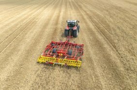 The optimised tines and shares guarantee shallow and all-over cutting from 3 m.