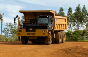 Cat® 707 wide body truck
