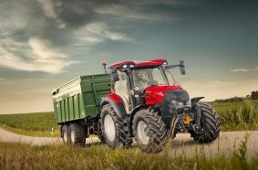 Case IH Vestrum 130 CVXDrive on road