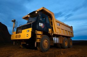 Cat® 707 wide body truck