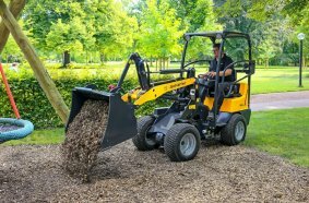 Thanks to its quiet and emission-free electric motor drive, the new Schäffer 14e is ideal for working in sensitive areas.