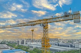 Manitowoc launches largest topless tower crane from Asia Range: the Potain MCT 2205