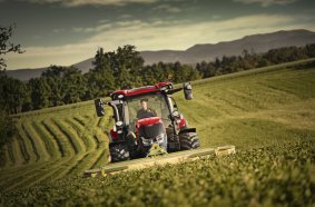 Case IH Vestrum 130 CVXDrive on field