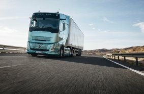 Volvo Trucks launches new electric trucks with improved performance and ranges of up to 700 km – a new benchmark for electric heavy-duty trucks.