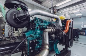 Volvo Penta hydrogen dual fuel engine