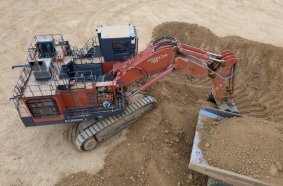 The first Hitachi EX2000-7 excavator in Ghana sets the standard in mining