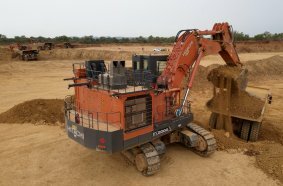 The first Hitachi EX2000-7 excavator in Ghana sets the standard in mining