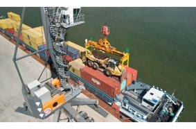 Van der Vlist: Your Partner for Flatrack and Container Services